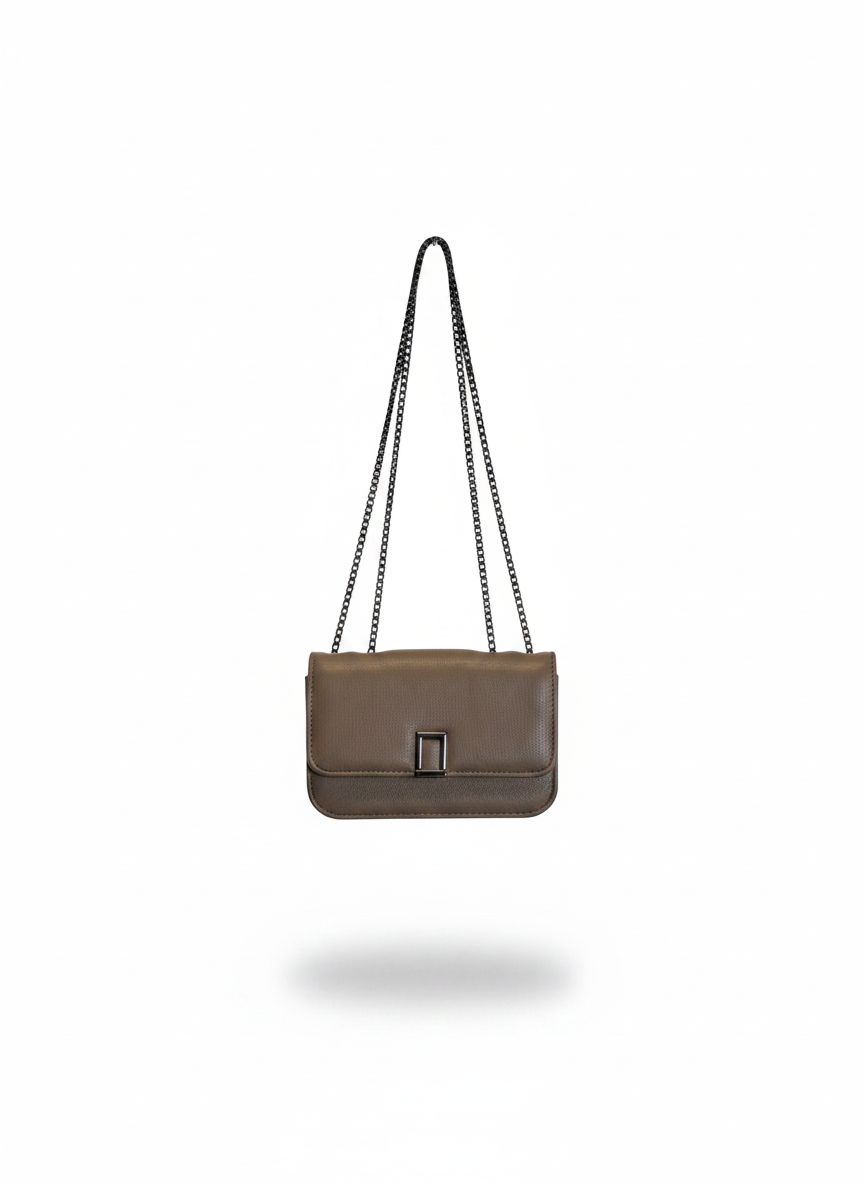 Bolsa feminina Jessy da Wanessa Lopez Concept, com alça ajustável e detalhes em couro sintético, apresentada em uma cor vibrante.
