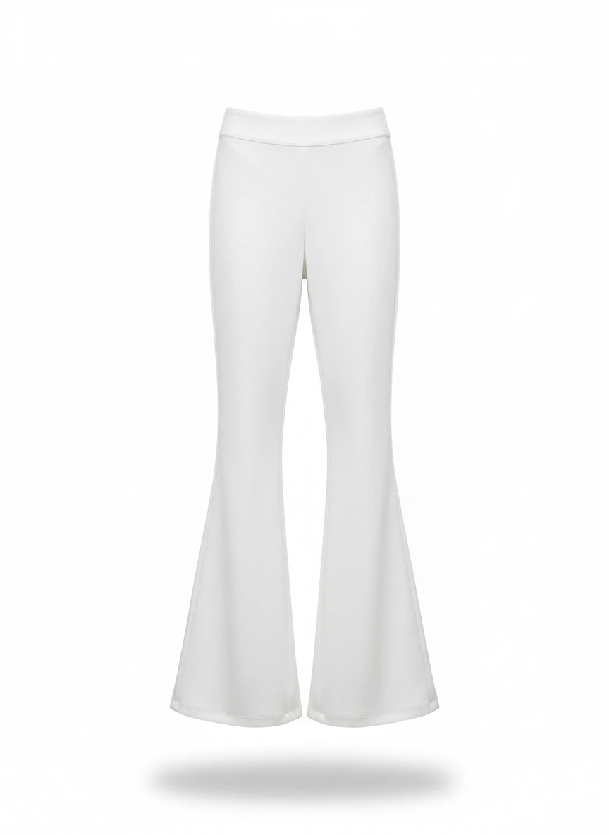 Calça flare Wanessa Lopez Concept, modelo com cintura alta e tecido de jeans azul, vista de frente, estilo casual e moderno.