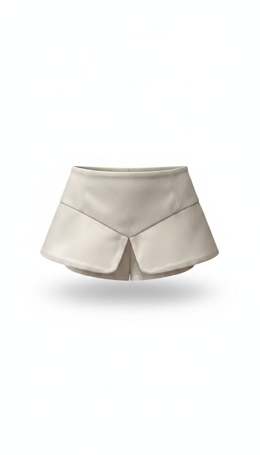 Cinto feminino peplum da marca Aluase, com design elegante e detalhe de acabamento em tecido.