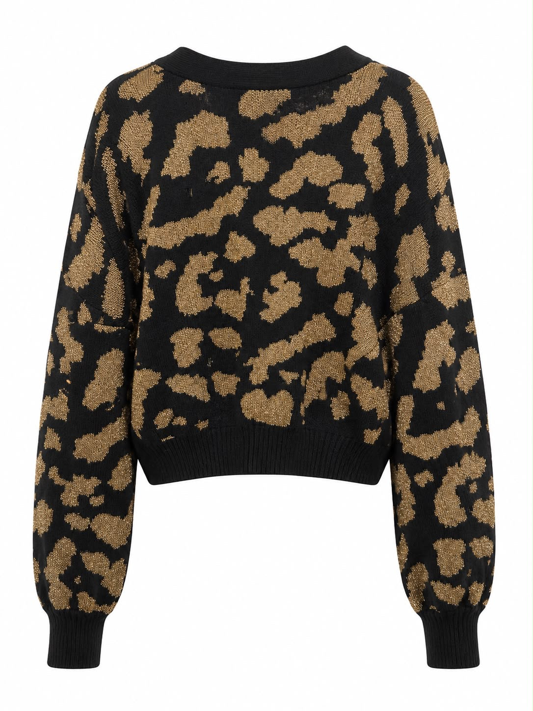 Casaco cardigan curto de tricot com estampa onça da marca WLC, exibido em detalhe na imagem.