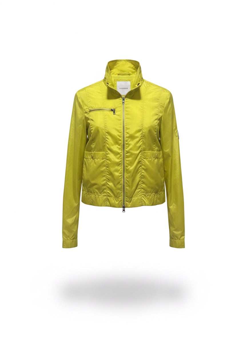Casaco Ero Luk da WLC, jaqueta moderna com detalhes em design elegante, mostrada em imagem com fundo neutro.