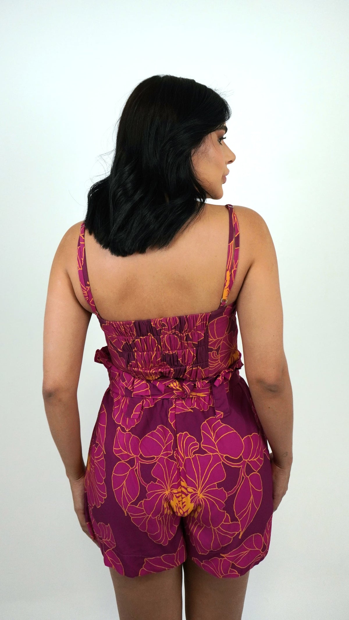 Short viscose Afghan in vibrant colors by Wanessa Lopez Concept, showcasing soft texture and elegant draping.